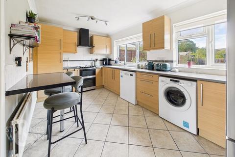 3 bedroom semi-detached house for sale, Lark Rise, Mulbarton, Norwich