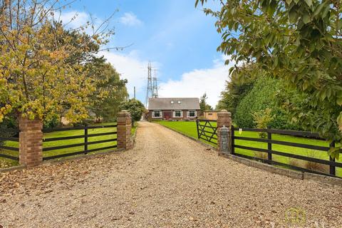 4 bedroom detached bungalow for sale, Stockwith Road, Misterton DN10