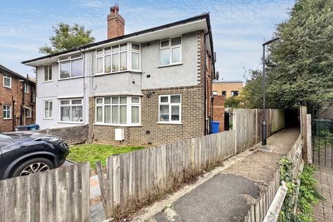 2 bedroom maisonette for sale, Methuen Close, Edgware, HA8