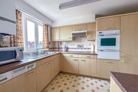 2 bedroom retirement property for sale, Lord Street, Southport PR8