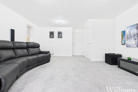 3 bedroom semi-detached house for sale, Coronet Road, Aylesbury HP22