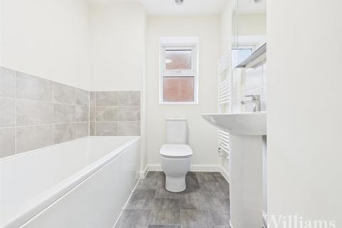 3 bedroom semi-detached house for sale, Coronet Road, Aylesbury HP22