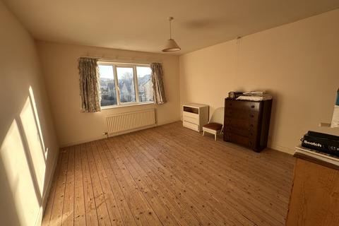 5 bedroom semi-detached house for sale, Milton Avenue, Clitheroe, BB7 2HX