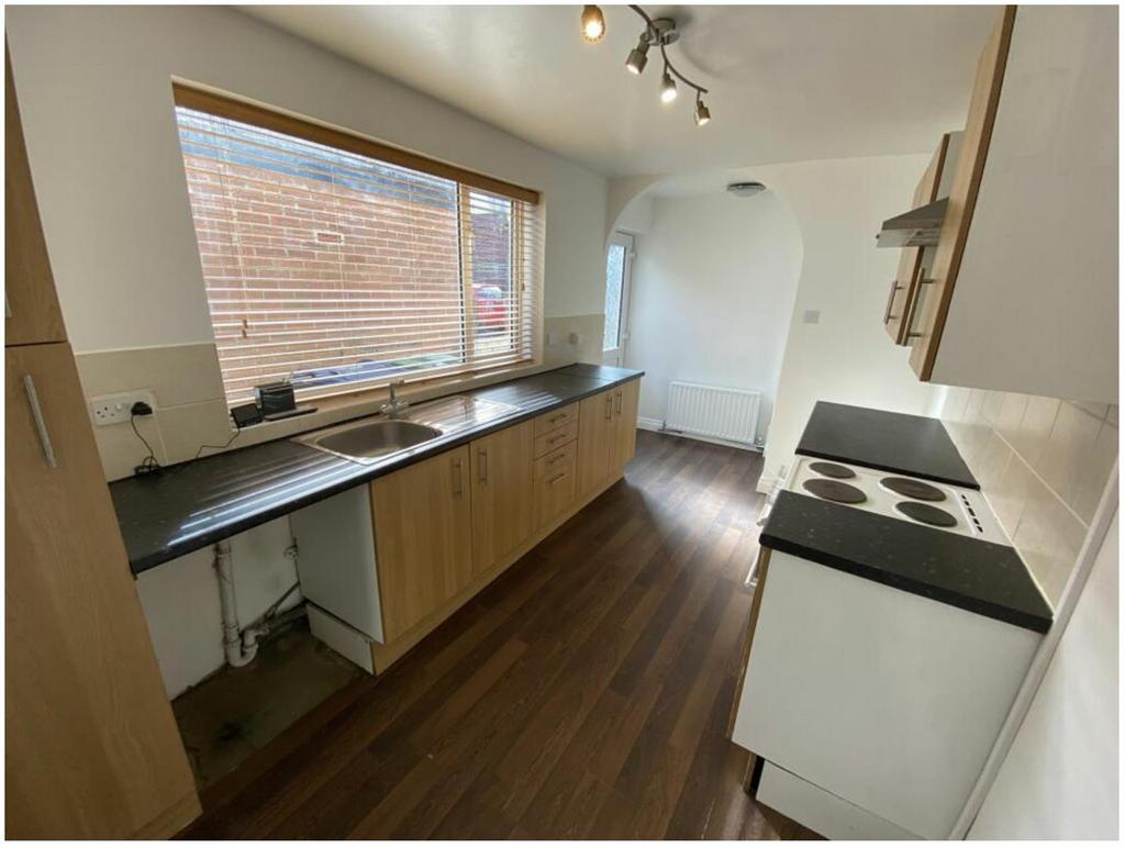 Kitchen 2.png