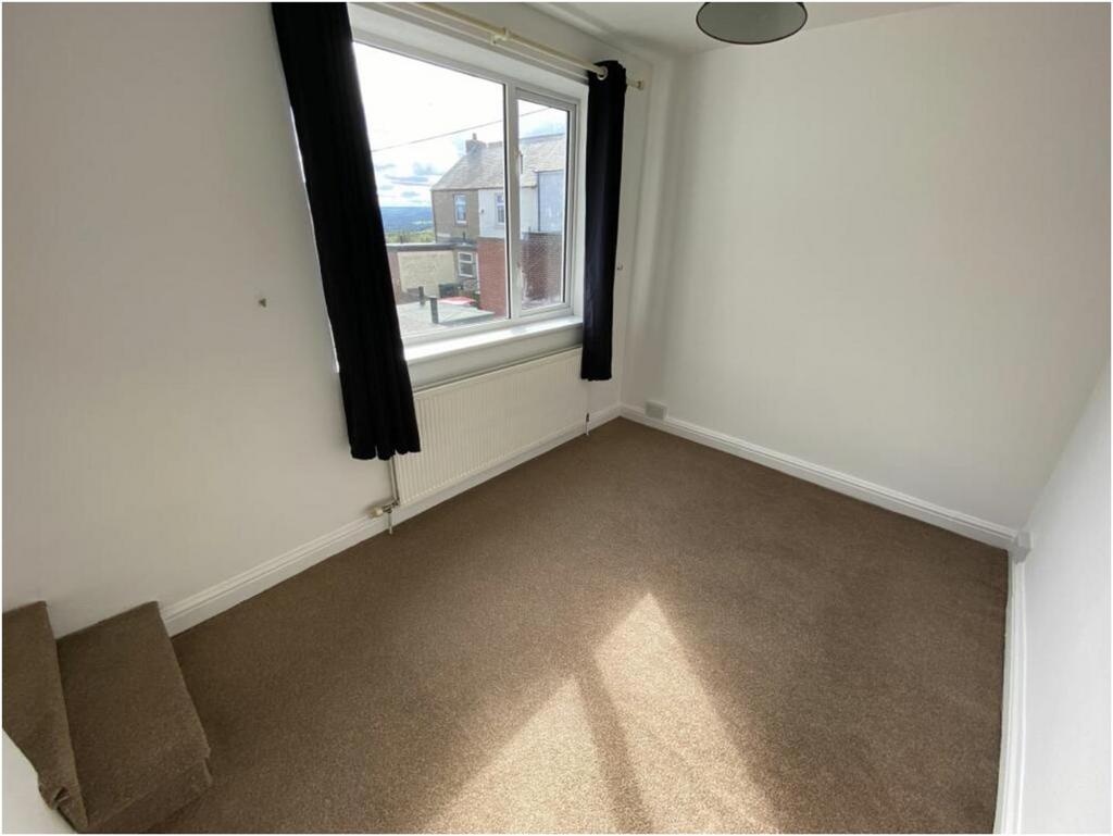 Small bedroom.png