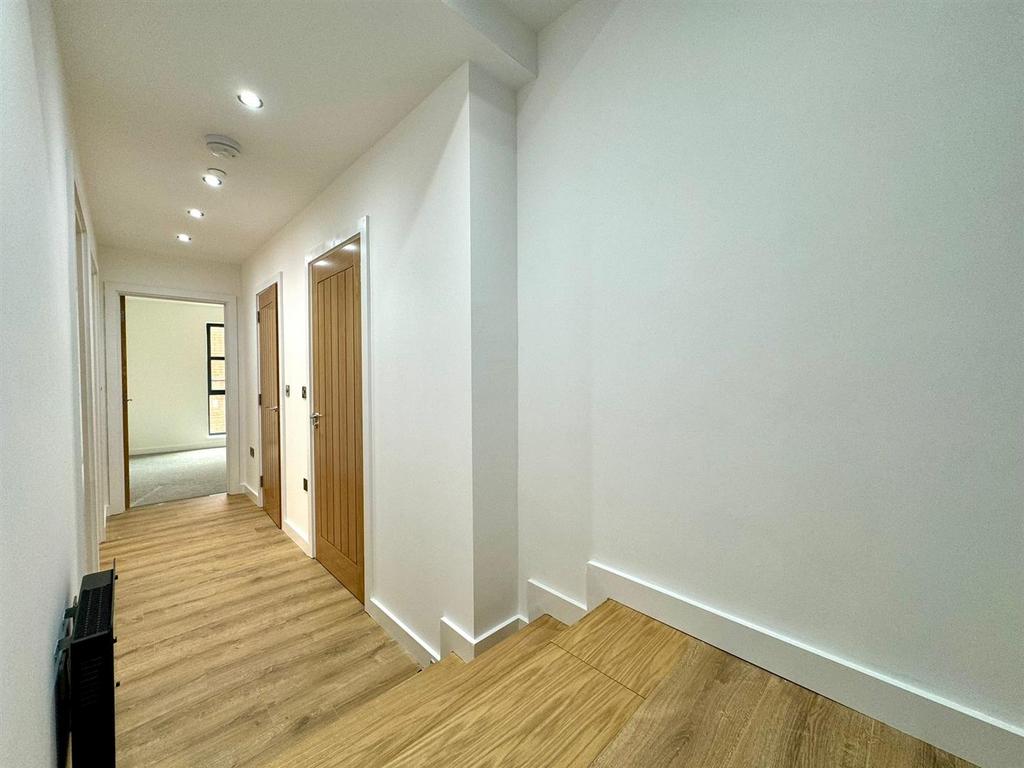 Hallway.jpeg