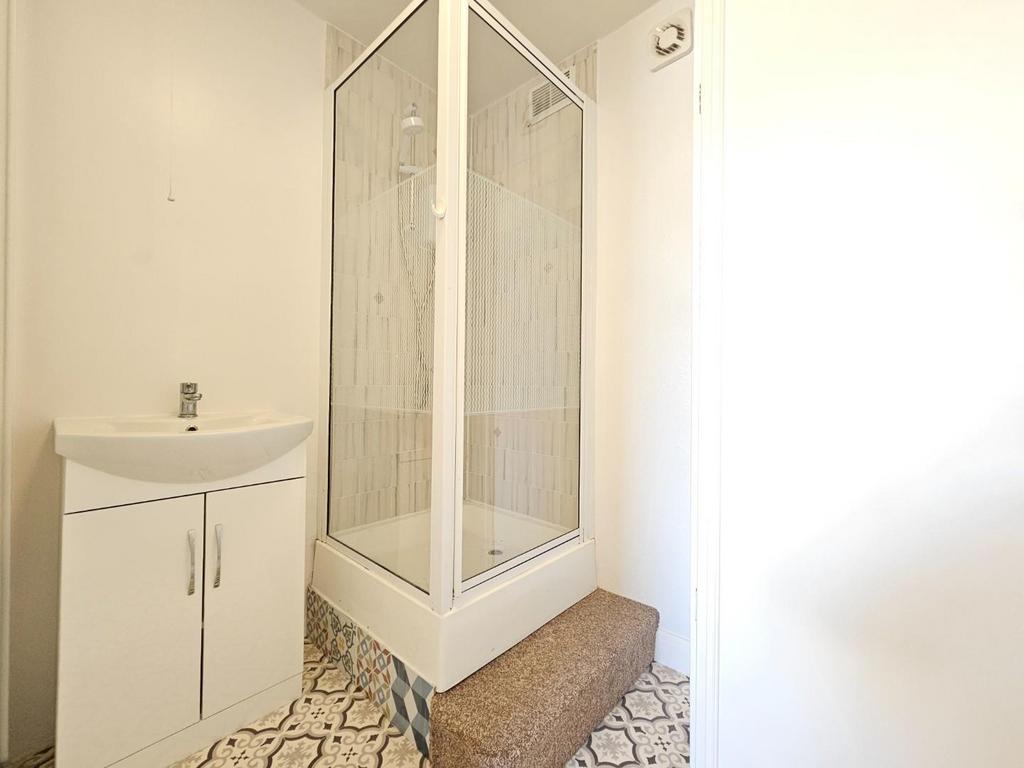 Bedroom 3 En-Suite