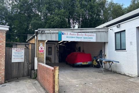 Distribution warehouse for sale, 22-24B Holmethorpe Ave Redhill RH1 2NL
