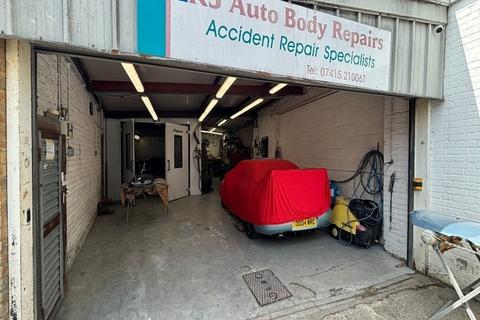 Distribution warehouse for sale, 22-24B Holmethorpe Ave Redhill RH1 2NL