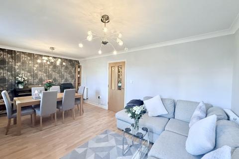 undefined, Stoneleigh Court, Leeds LS17
