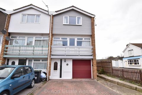 3 bedroom end of terrace house for sale, Broadsands Drive, Gosport