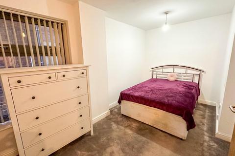 2 bedroom ground floor flat for sale, Southern Street, Manchester