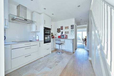 2 bedroom terraced house for sale, Lingmoor Drive, Watford, WD25