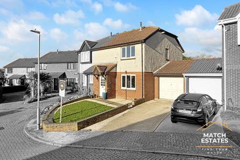 3 bedroom semi-detached house for sale, Channel Close, Folkestone CT19