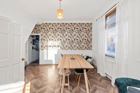 2 bedroom end of terrace house for sale, Greenfield Road, Dentons Green, WA10