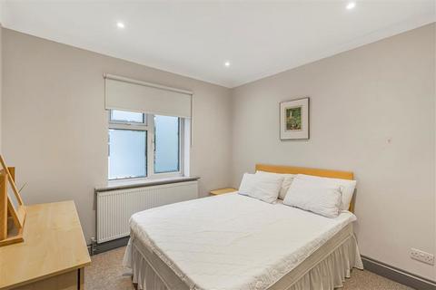 2 bedroom flat to rent, Walberswick Street, London SW8