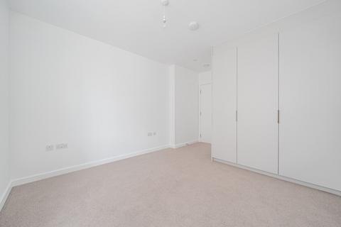 2 bedroom flat to rent, Mast Street, Barking, IG11