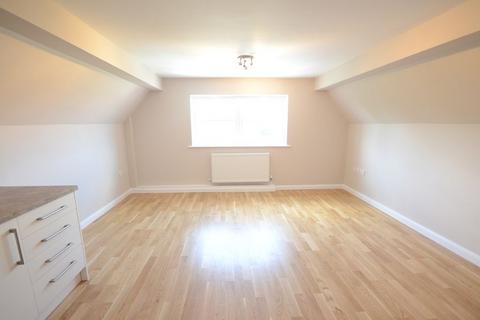 1 bedroom flat to rent, School Road, Tilehurst, Reading, RG31