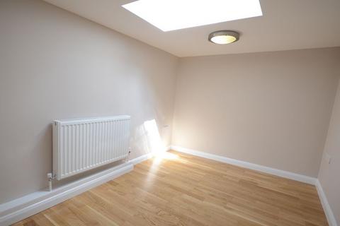 1 bedroom flat to rent, School Road, Tilehurst, Reading, RG31