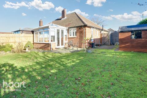 2 bedroom semi-detached bungalow for sale, Village Green Avenue, Biggin Hill