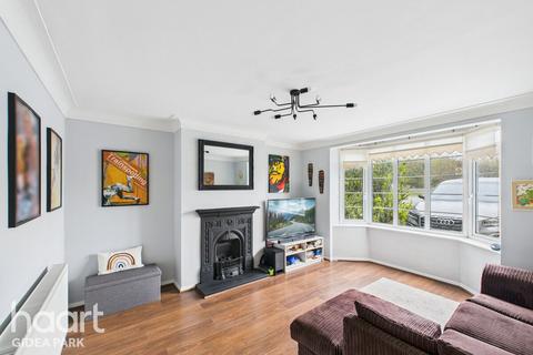 Eastern Avenue East, Gidea Park, RM2 5RA