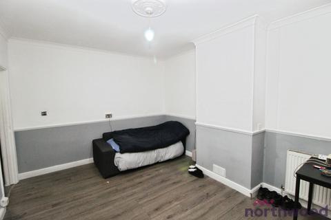 undefined, Bennetts Castle Lane, Dagenham RM8