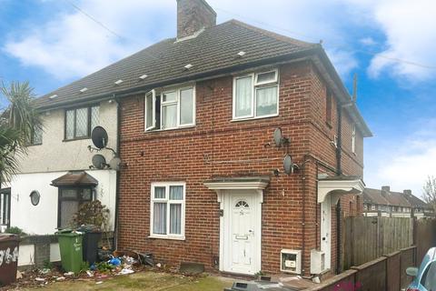 1 bedroom maisonette for sale, Bennetts Castle Lane, Dagenham RM8