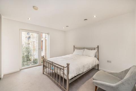 2 bedroom flat to rent, Farm Lane, Fulham SW6