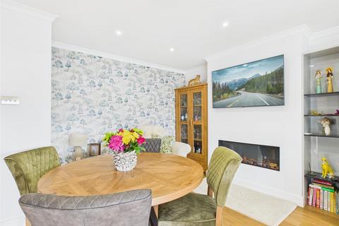 undefined, Lewis Place, Porthcawl CF36