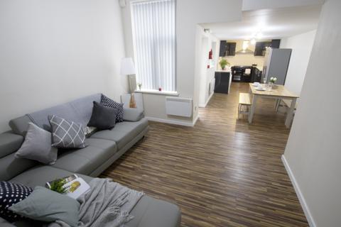 undefined, Deramore Street, Manchester M14