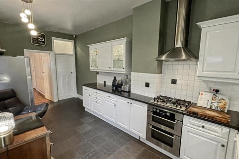 3 bedroom terraced house for sale, First Avenue, Birmingham B29