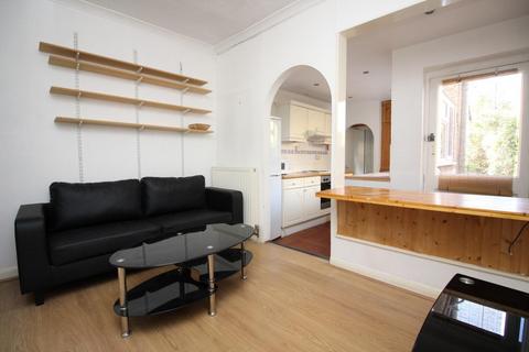3 bedroom end of terrace house to rent, St Peters Grove, Canterbury, Kent, CT1