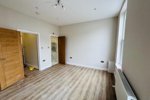 3 bedroom maisonette to rent, Bethnal Green Road, Bethnal Green, E2
