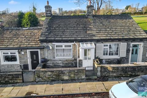 1 bedroom bungalow for sale, Moor Top Road Low Moor, Bradford, West Yorkshire, BD12 0EY
