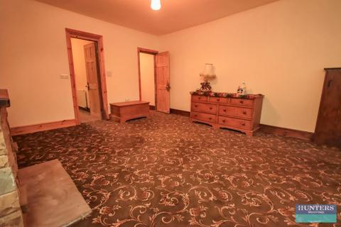 1 bedroom bungalow for sale, Moor Top Road Low Moor, Bradford, West Yorkshire, BD12 0EY