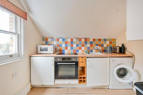undefined, Culmington Road, Ealing Broadway, London, W13