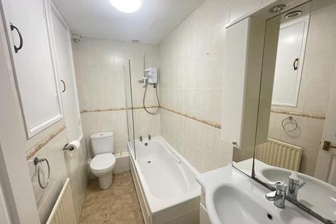 3 bedroom semi-detached house to rent, Callington, Cornwall PL17