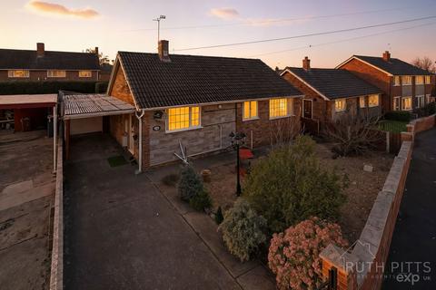 2 bedroom detached bungalow for sale, Park Avenue, Pontefract WF9