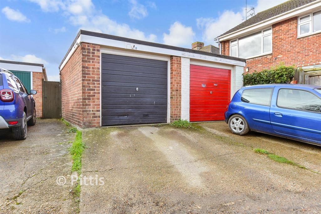 Driveway/Parking