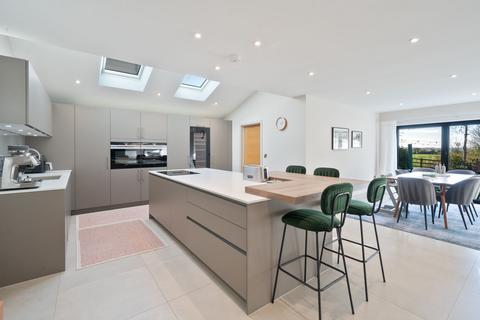 4 bedroom detached house for sale, St. Michaels, Longstanton, CB24