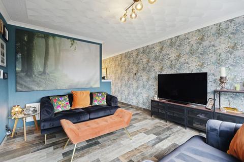 undefined, 15 Guy Mannering Road, Helensburgh, G84 7TJ