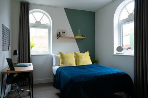 8 bedroom house to rent, Crofton Street, Manchester M14