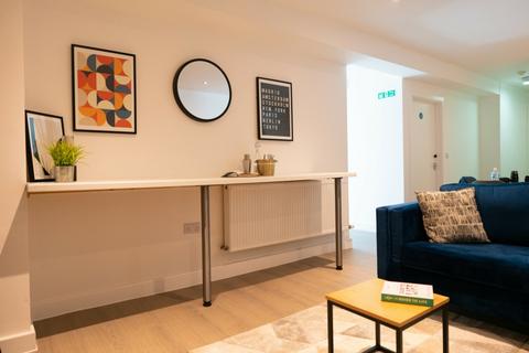 8 bedroom house to rent, Crofton Street, Manchester M14