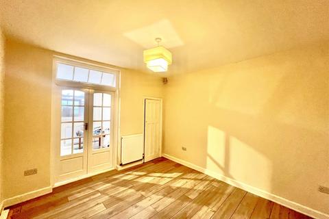 undefined, Basildene Road, Hounslow TW4