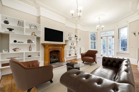 3 bedroom maisonette to rent, Breakspears Road, London SE4