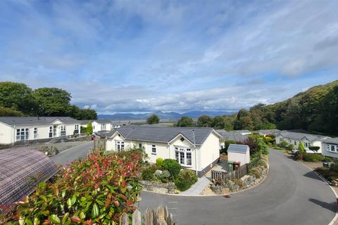undefined, 11 Pant Mawr, Harlech