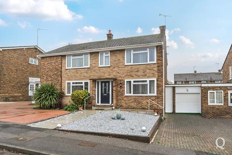 Chartwell Grove, Sittingbourne, Kent, ME10