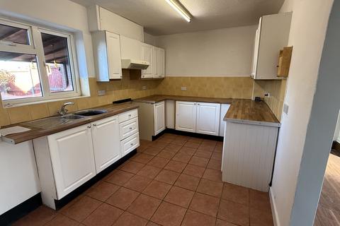 undefined, Tewkesbury GL20