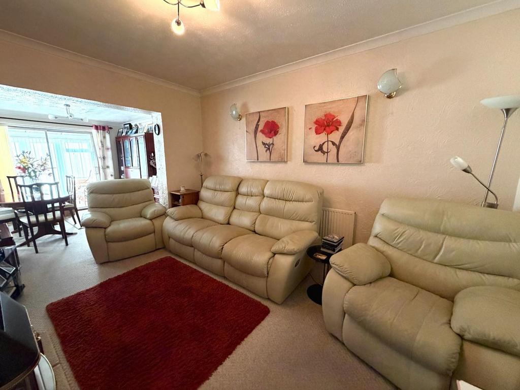 Living Room.JPG