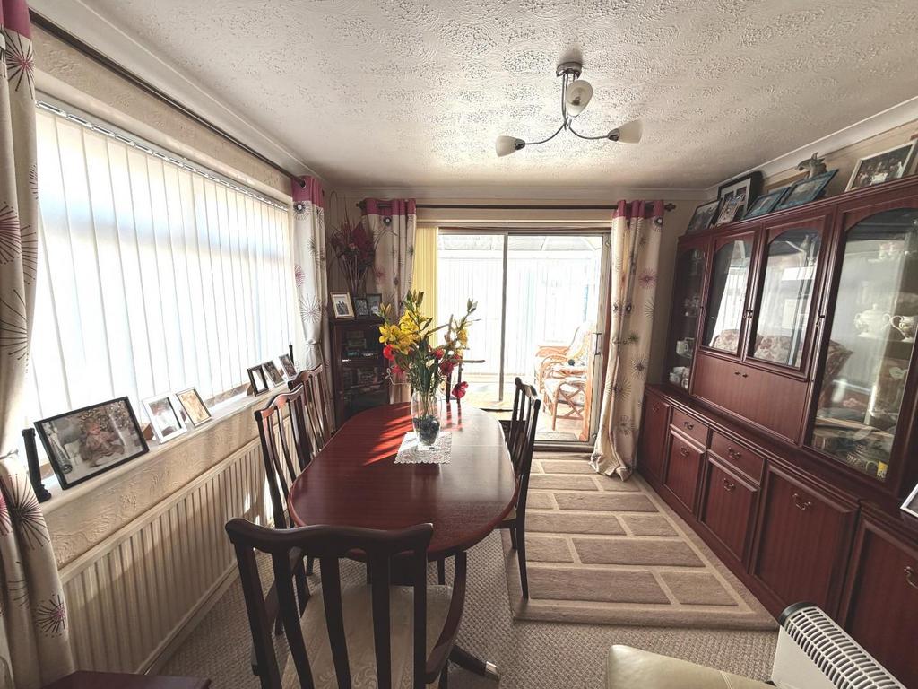Dining Room.JPG
